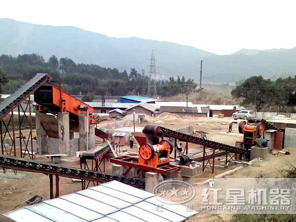 機(jī)制砂生產(chǎn)線(xiàn)安裝現(xiàn)場(chǎng)