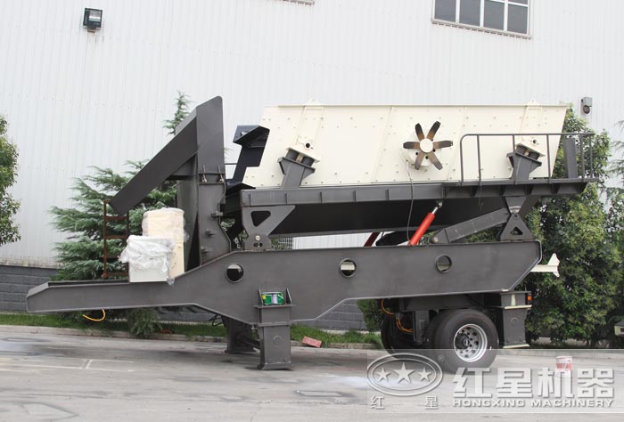 振動(dòng)篩沙機(jī)還是可移動(dòng)的好，流動(dòng)作業(yè)隨時(shí)轉(zhuǎn)場