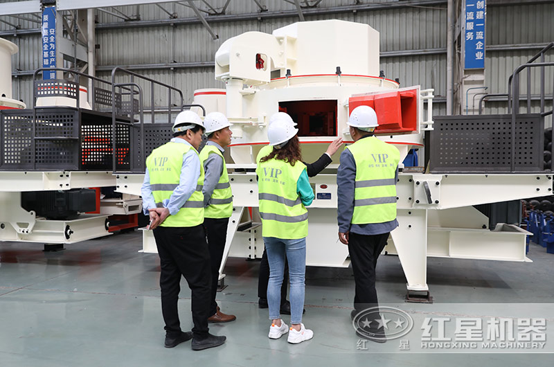 石頭制砂機投資大嗎？球磨機和制砂機哪個制砂效果好