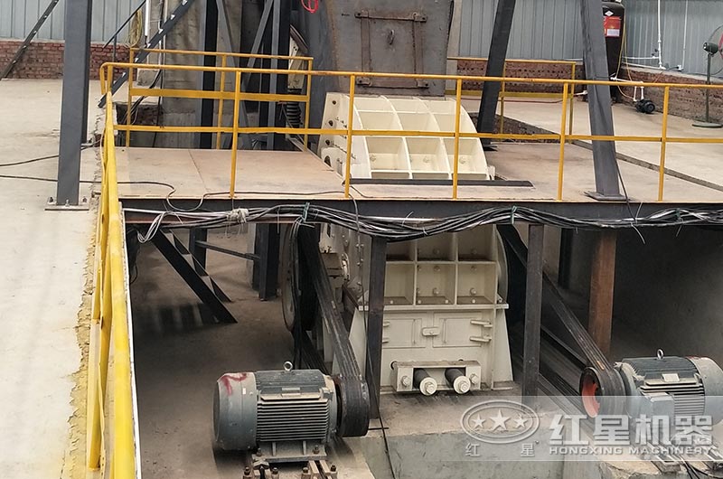 制砂機能處理濕料嗎？制砂設(shè)備有移動式的嗎？