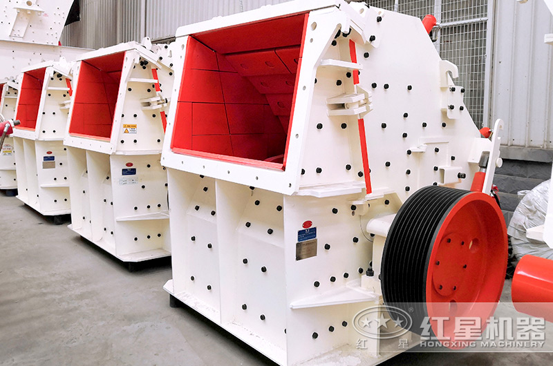 中碎粉碎機(jī)反擊式破碎機(jī)，粉碎軟料