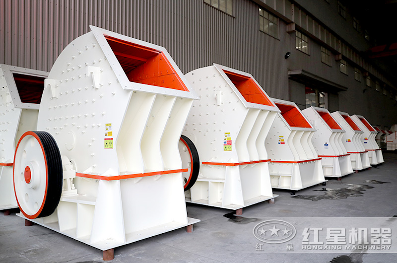 PCZ型重錘式破碎機(jī)，碎石一次成型