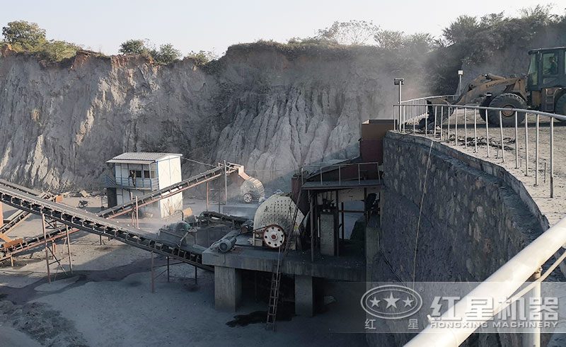 PCZ1615重錘式破碎機(jī)產(chǎn)量是多少？多少錢(qián)一臺(tái)？