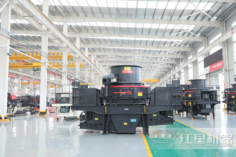 把石頭磨成沙子的磨砂機(jī)價(jià)格、產(chǎn)量是多少