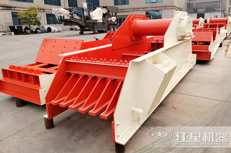 生產(chǎn)機(jī)制砂需要什么設(shè)備？哪種更高產(chǎn)？