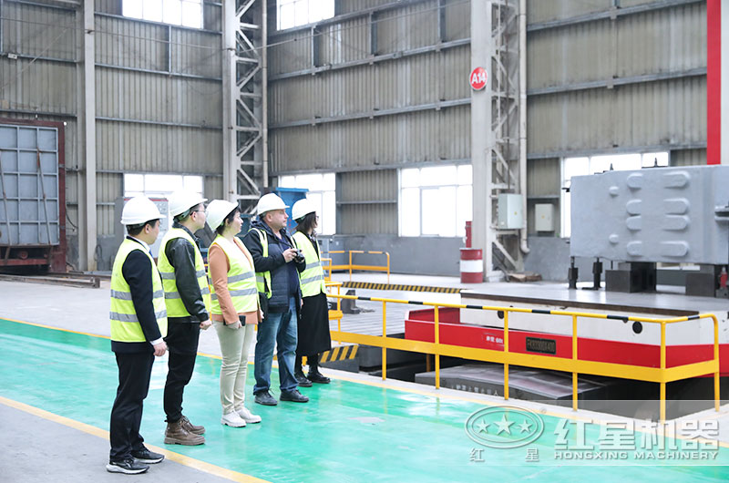 客戶(hù)來(lái)廠考察設(shè)備